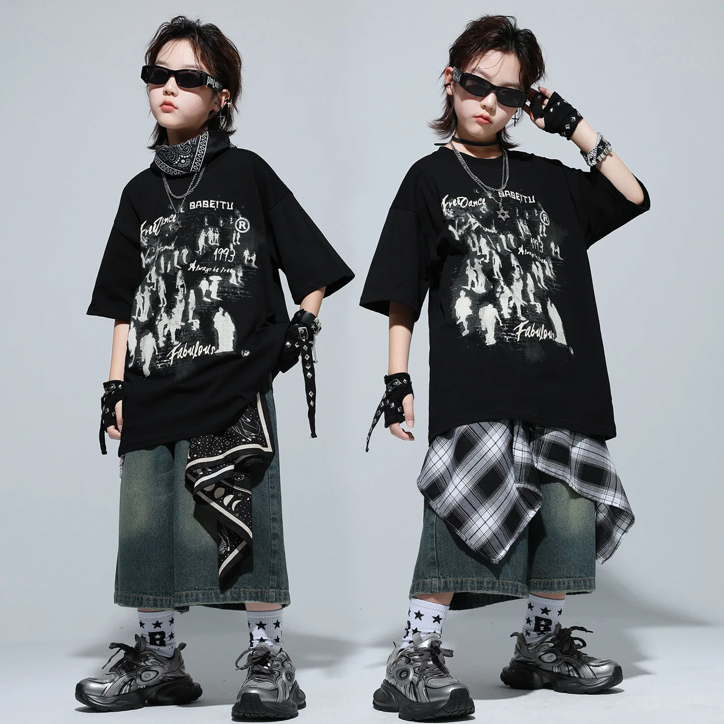 

Kid Hip Hop Clothing Black Graffiti T Shirt Casual Denim Blue Jeans Shorts Middle Pants for Girl Boy Dance Wear Costume Clothes