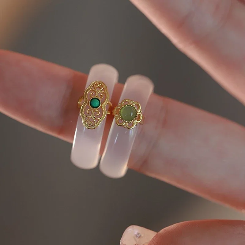 Anillo de Calcedonia blanca Natural de alto hielo, anillo de Jade de imitación Retro, joyería de piedra delicada a la moda, adornos de mano a juego Hanfu