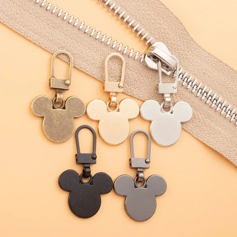 10pcs mickey mouse Key chains, suitable for handmade crafts, keys, bag decorations, clothing accessories，diy accessories，gifts view 2