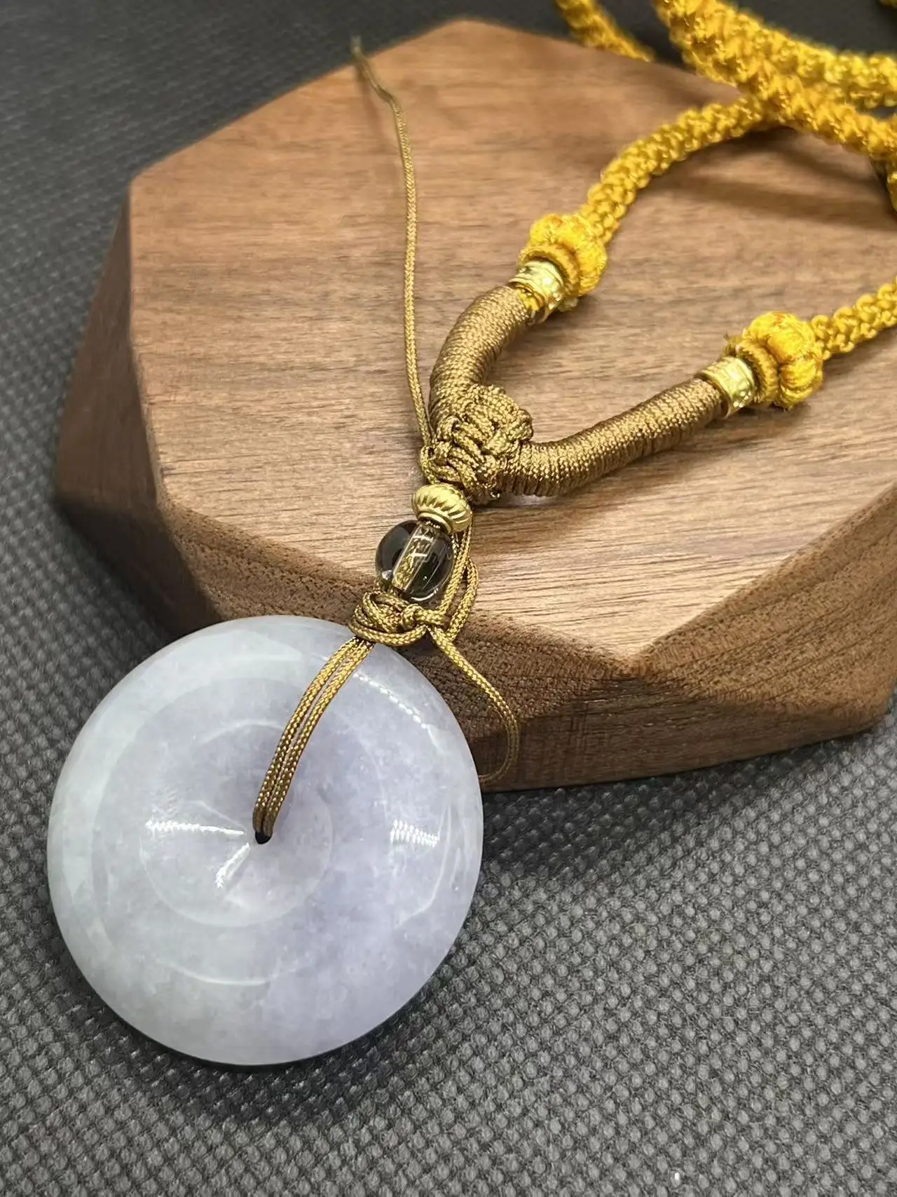 Certified Burma A Grade Natural Jadeite Pale Lavender Peace Buckle Pendant Elegant Ladies Lucky Jade Necklace Jewelry Gift Packa