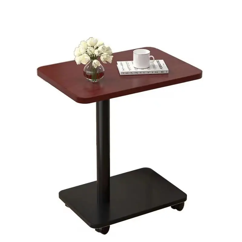 Salon canapé côté plusieurs chambres armoire de chevet petite table basse amovible