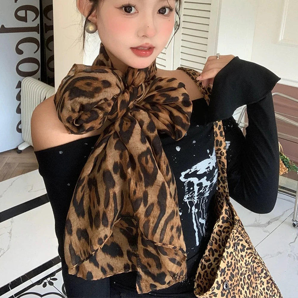 2024 New Winter Scarf Leopard Print Scarf Retro Thickened Warm Cashmere Scarves Luxury Scarves Fashion Shawl Women Men Shawls