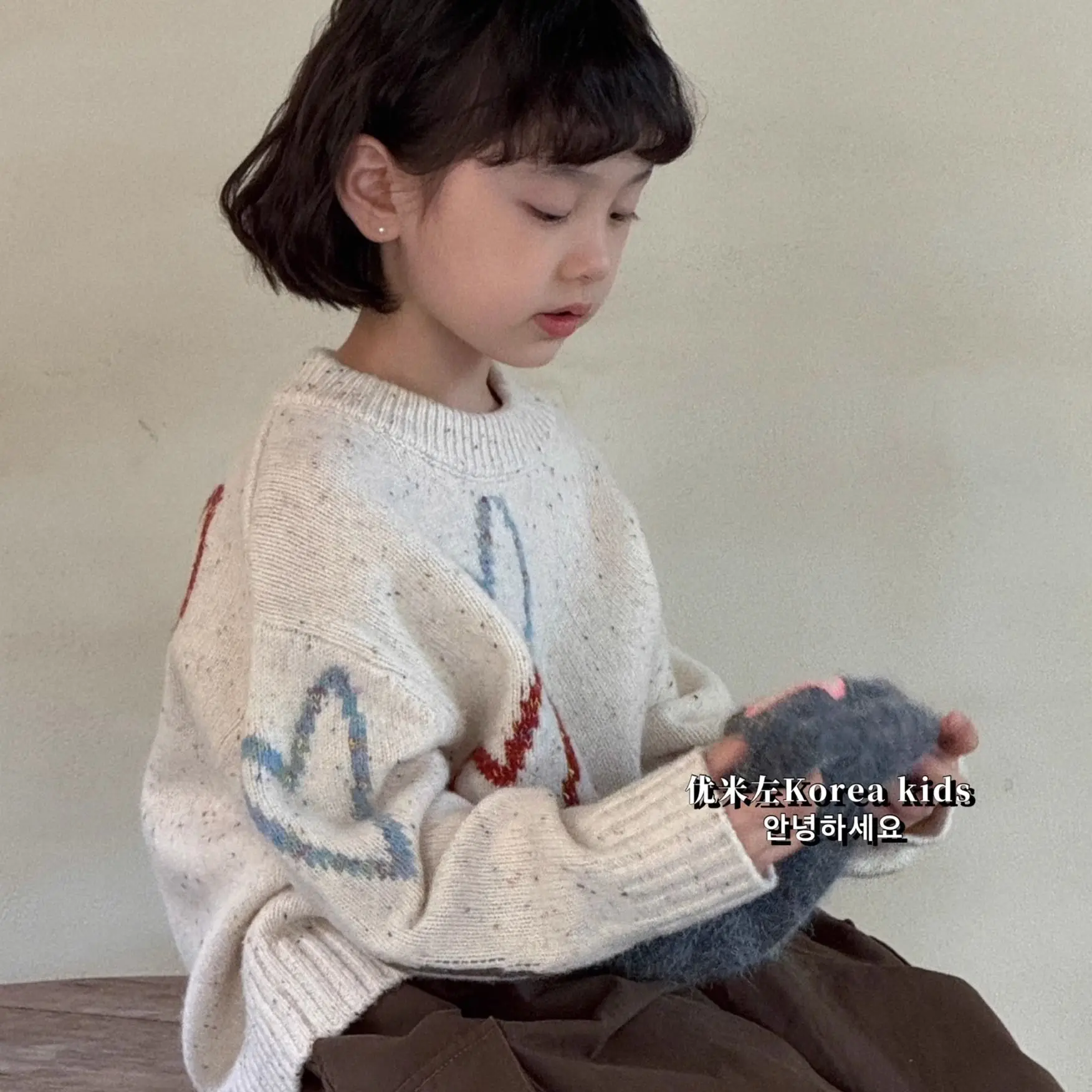 

Kids and Teens Autumn Sweater 2025 New Korean Fashionable Boys Girls Winter Thicken Warm Knitwear Children Long Sleeve Pullover