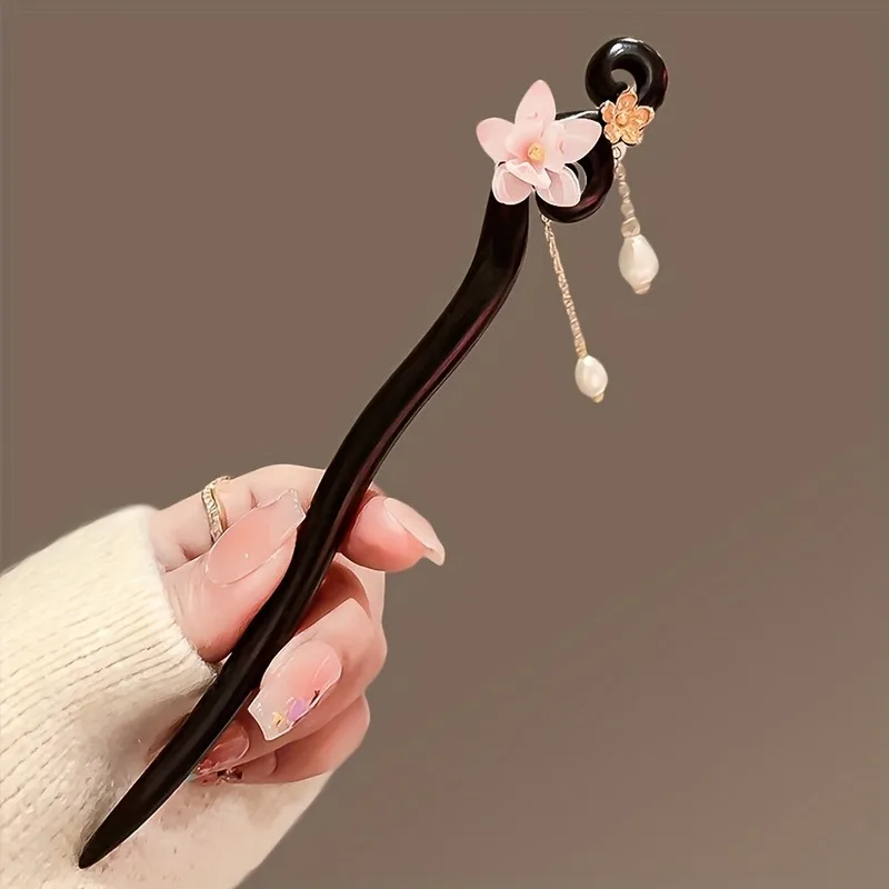 Sweet Romantic Style Cherry Blossom Ladies Wooden Hairpin High-end Ancient Style Tassel Cheongsam Hanfu Simple Hair Accessory
