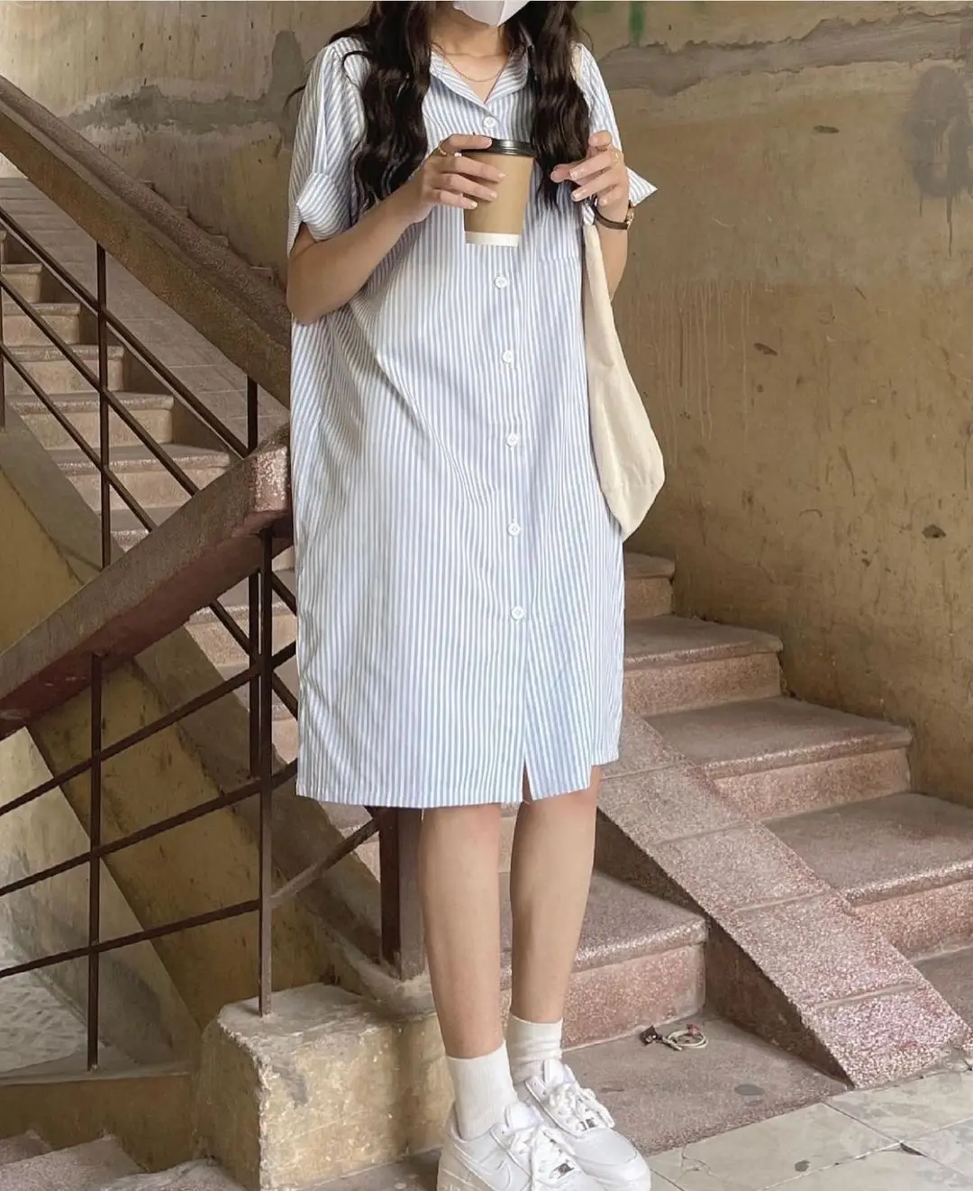 Vestido csa t de verão, camada base fena, manga curta, top fino, crimento médio, gola , peça única, 00%