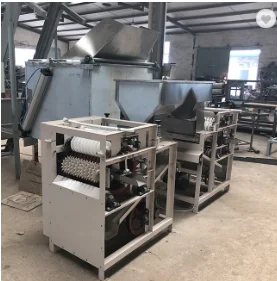 Beste Kwaliteit 100-150 Kg/u Amandel Peeling Machine/Nat Type Pinda Dunschiller/Soja Kikkererwten Huid Peeling Removeing machine