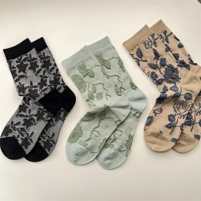 Japanese Vintage Relief Flower Socks Female Spring Summer Dark Flower Cotton Mid-tube Socks European Tide Socks