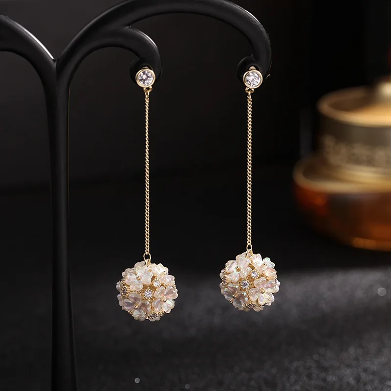 Cute Flower Ball Ear Hook Personalized Earrings For Women, Simple And Long Silver Needle Earrings, Elegant Shell Flower Earrings