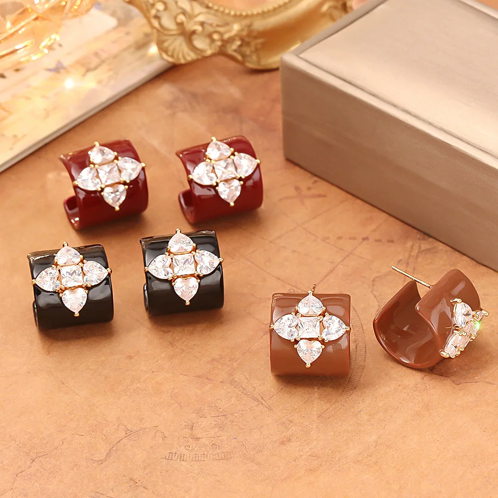 Ankara red zircon earrings light luxury niche design retro earrings exquisite fashionable commuter earrings for women