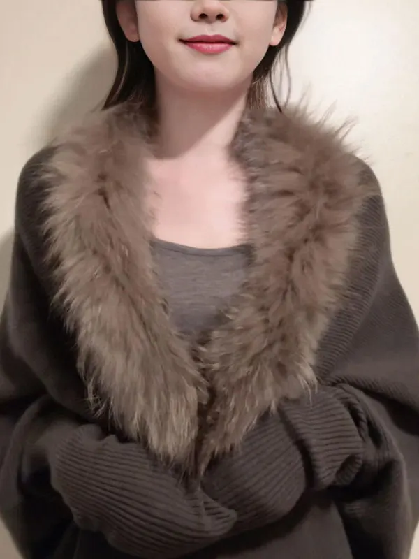 

Корейский вязаный кардиган свободного кроя для женщин, осенняя новинка, уникальный красивый свитер с меховым воротником, теплый и комфортный.