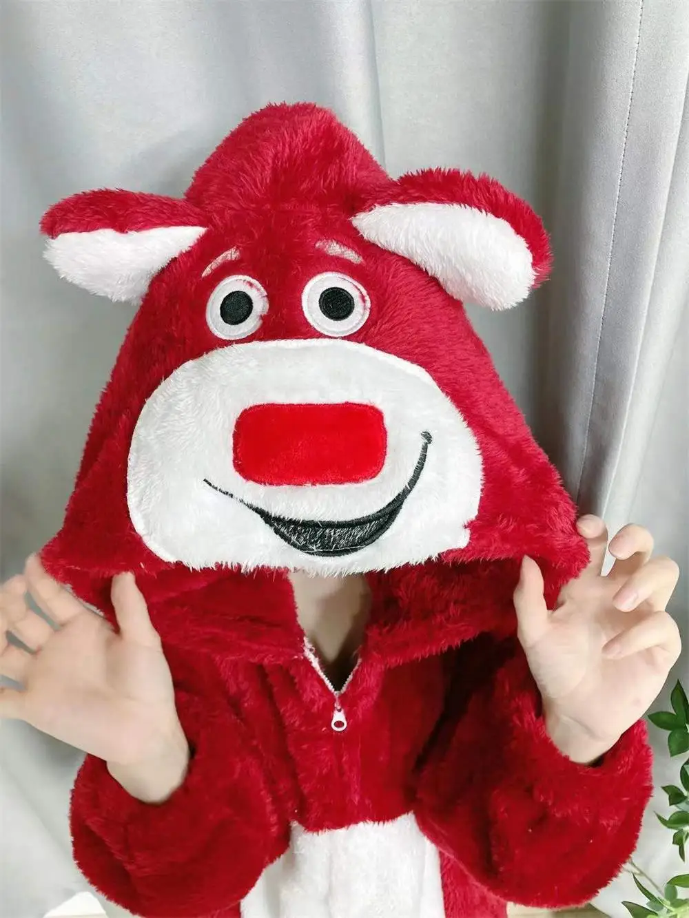 

MINISO Toy 3 Lotso Strawberry Bear Cosplay Costumes Onesies Pajamas Adult Pyjamas Christmas Halloween Sleepwear Jumpsuit