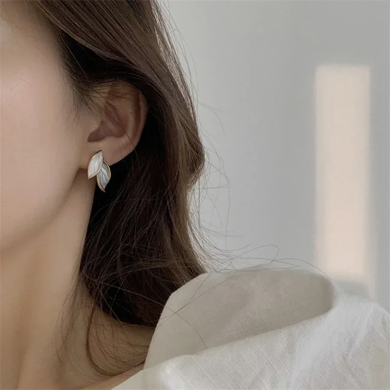 Retro  Enamel flower Stud Earrings  for Women Korean Jewelry Fashion Wedding Party Earrings Jewelry Gift image 3