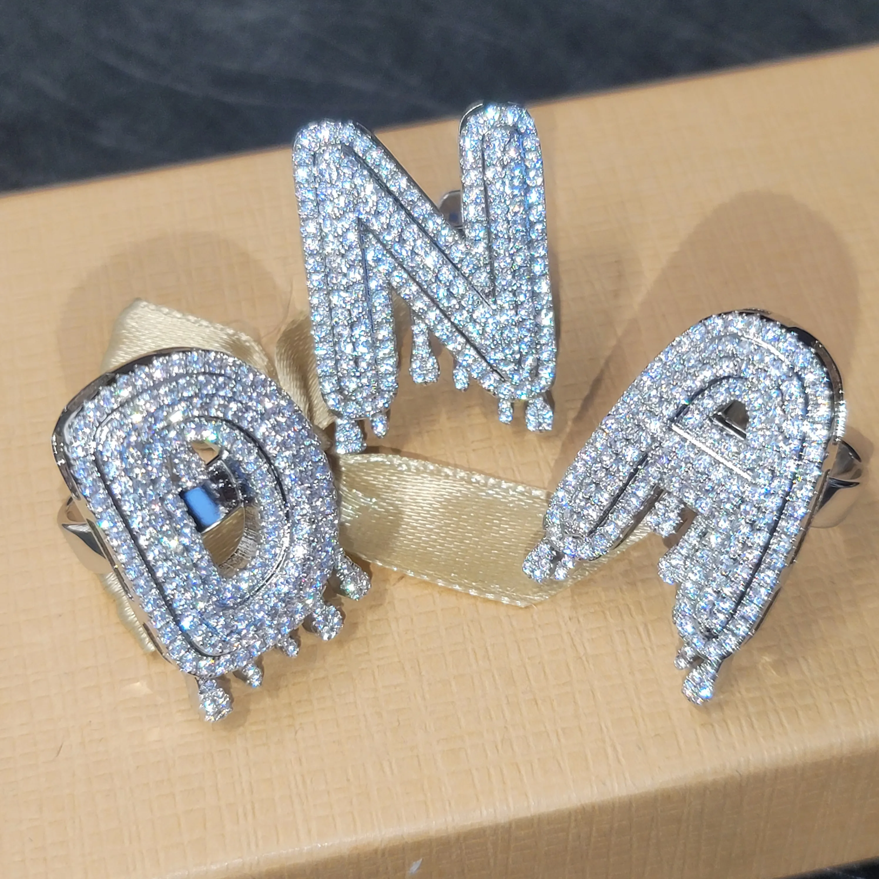 تخصيص كامل تمهيد الماس الجليدية خاتم شخصية قطرات الماء رسائل خواتم قابل للتعديل حجم الهيب هوب مجوهرات اكسسوارات