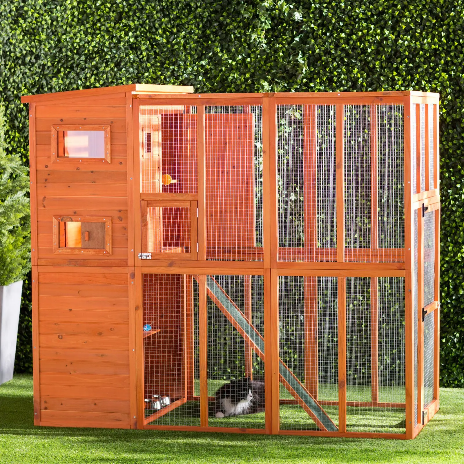 

Outdoor cat house villa oversized solid wood cage nest with running cage waterproof and sun protection