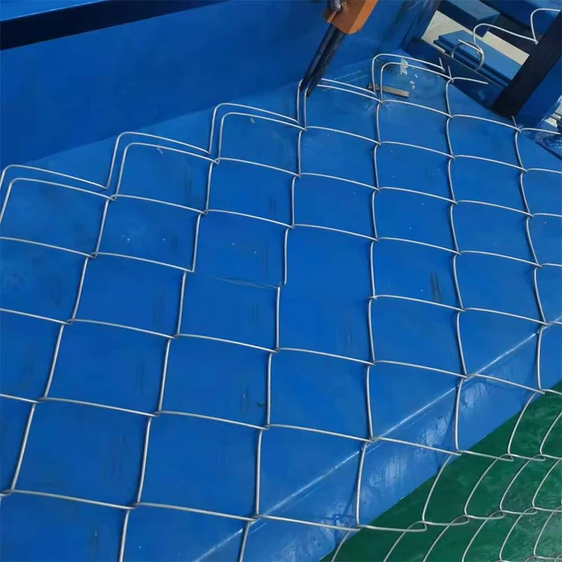 Galvanized Or Pvc Coated Cyclone Chainlink Spiral Fence Wire Mesh Knitting Making Machine