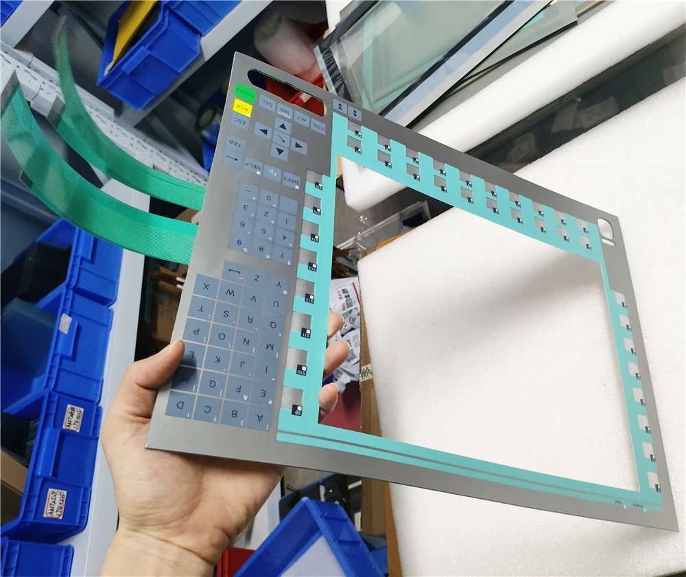 

Мембранные клавиатуры и переключатели для Panel PC677-15 (6AV7803-0AB11-2AA0) и PC677B-15 (6AV7873-0BE52-1AC0)