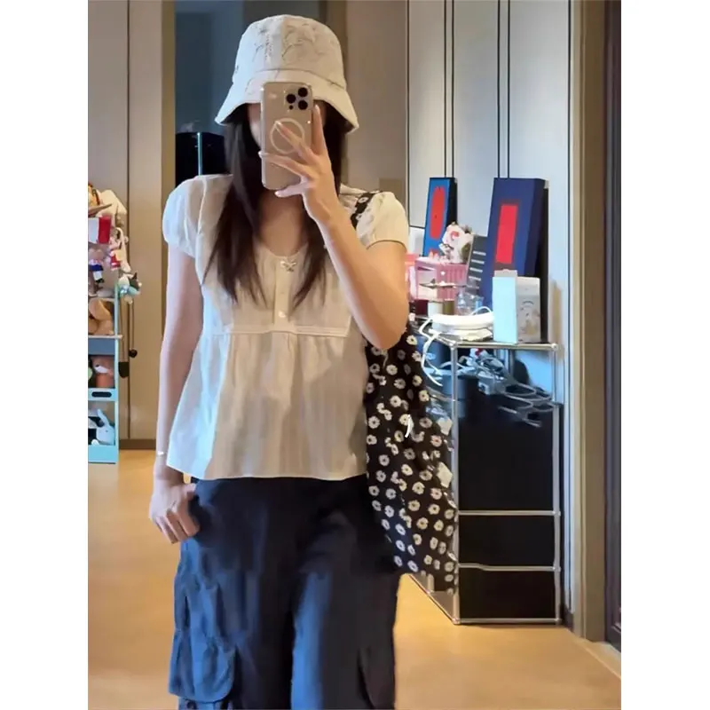 

Sweet Lace Bubble Sve ort Sve irt Женский Sle Dongdaemun, лето 2022, свободный крой с V-образным вырезом, чистый цвет