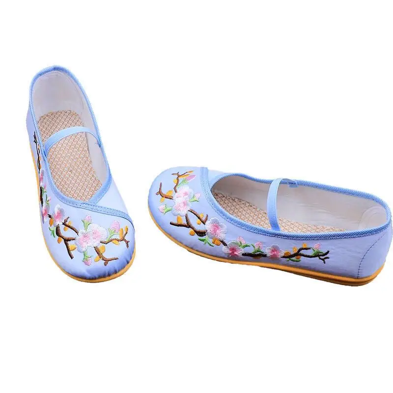 Girls\' embroidered shoes children handmade Hanfu shoes ethnic style ancient clothing students dance embroidery soft shoes