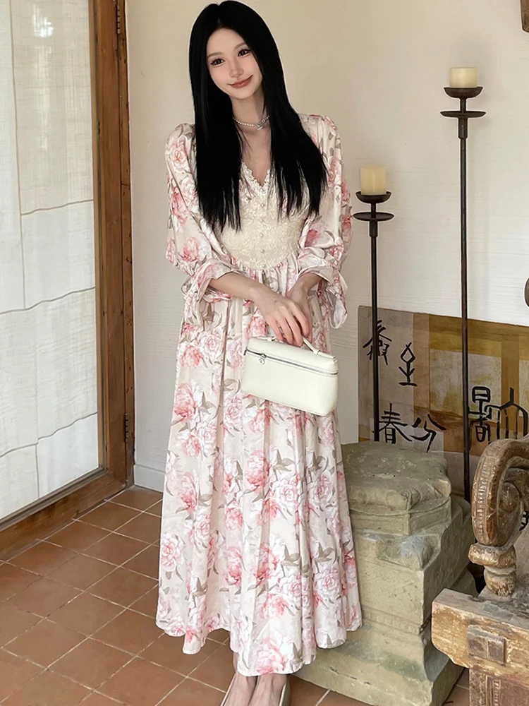 المرأة الوردي الأزهار شيك الدانتيل الخامس الرقبة فستان طويل فاخر الخريف الشتاء الكورية Bodycon فستان الحفلات 2025 أنيقة مهرجان فستان سهرة