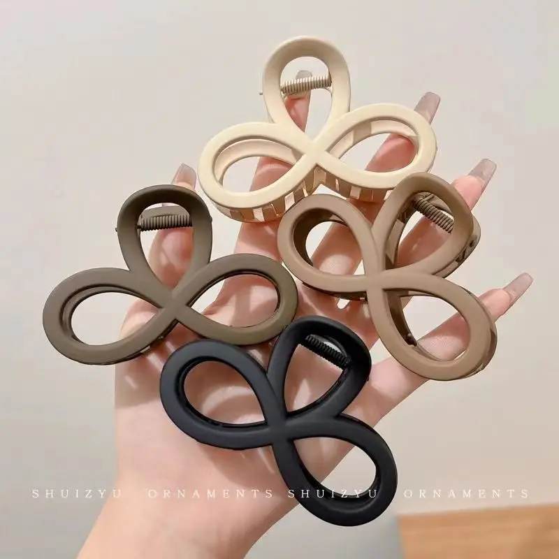 

New Elegant Large Jelly Acrylic Hair Claw Geometric Crab Hair Clips For Women Frosted Hairpin Shark Clips Summer Headwear