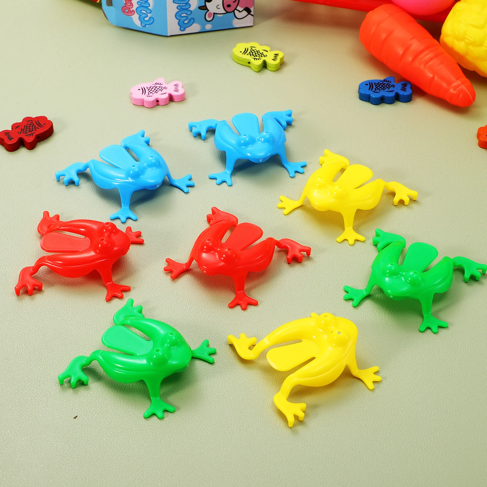 

16Pcs Jumping Frogs Assorted Colors Fun Game Party Favors Kids Creative Indoor Outdoor Frog Toy Frog Toy Small