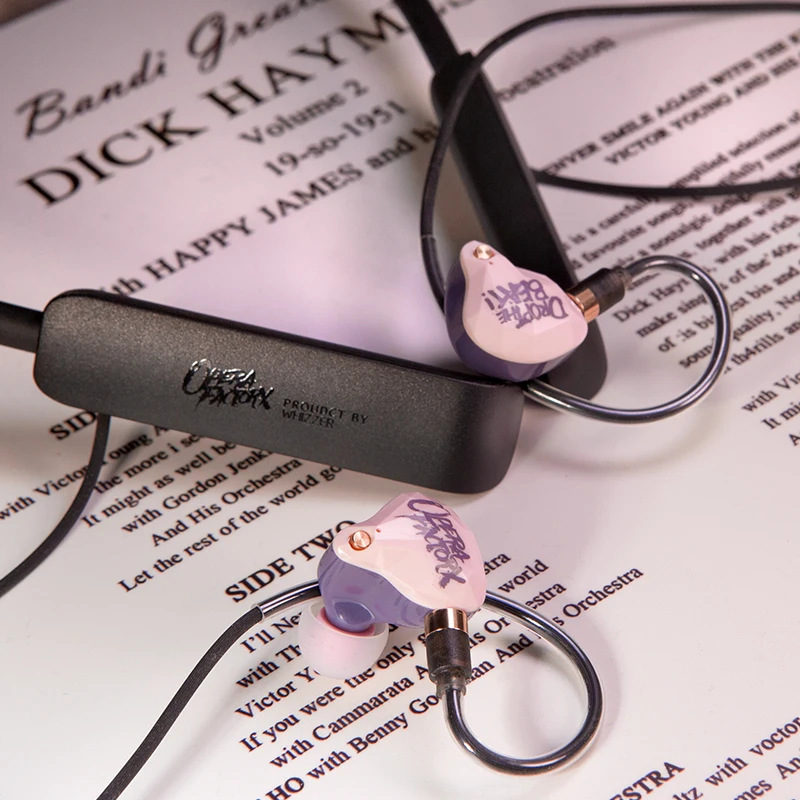 جهاز استقبال Whizzer OF-WM1 اللاسلكي بشريط حول الرقبة لهواتف 2pin 0.78 مم يدعم الميكروفون والتحكم في مستوى الصوت وبطارية طويلة 40 ساعة #3