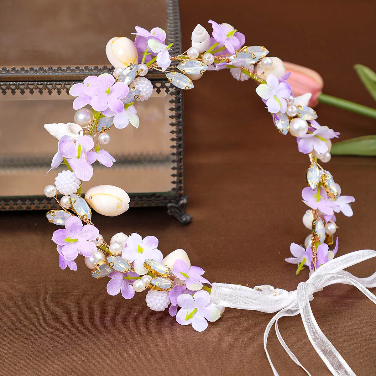 

Pink and white fresh flower wreath Handmade Pearl Conch Big Hoop Sea Snail Shell Garland Hairband Beach Wedding Hair Accessories