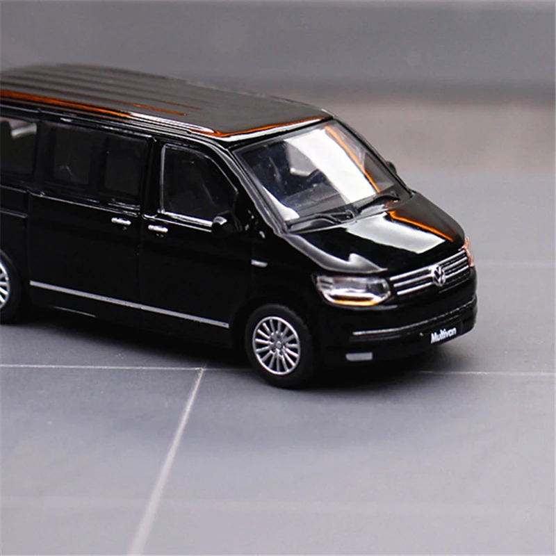 1/64 VW Multivan T6 MPV Alloy Car Model Diecast Metal Racing Car Vehicles Model Simulation Miniature Scale Collection Kids Gifts