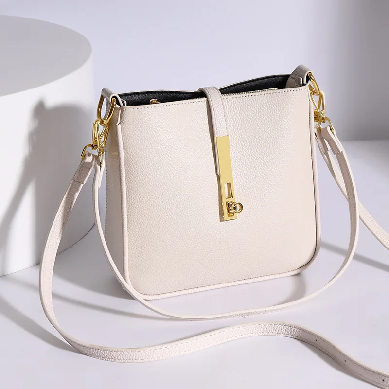 

2025 new genuine leather Women's Crossbody Bag High Quality Handbag Fashion Underarm Bag French Versatile Shoulder Bag