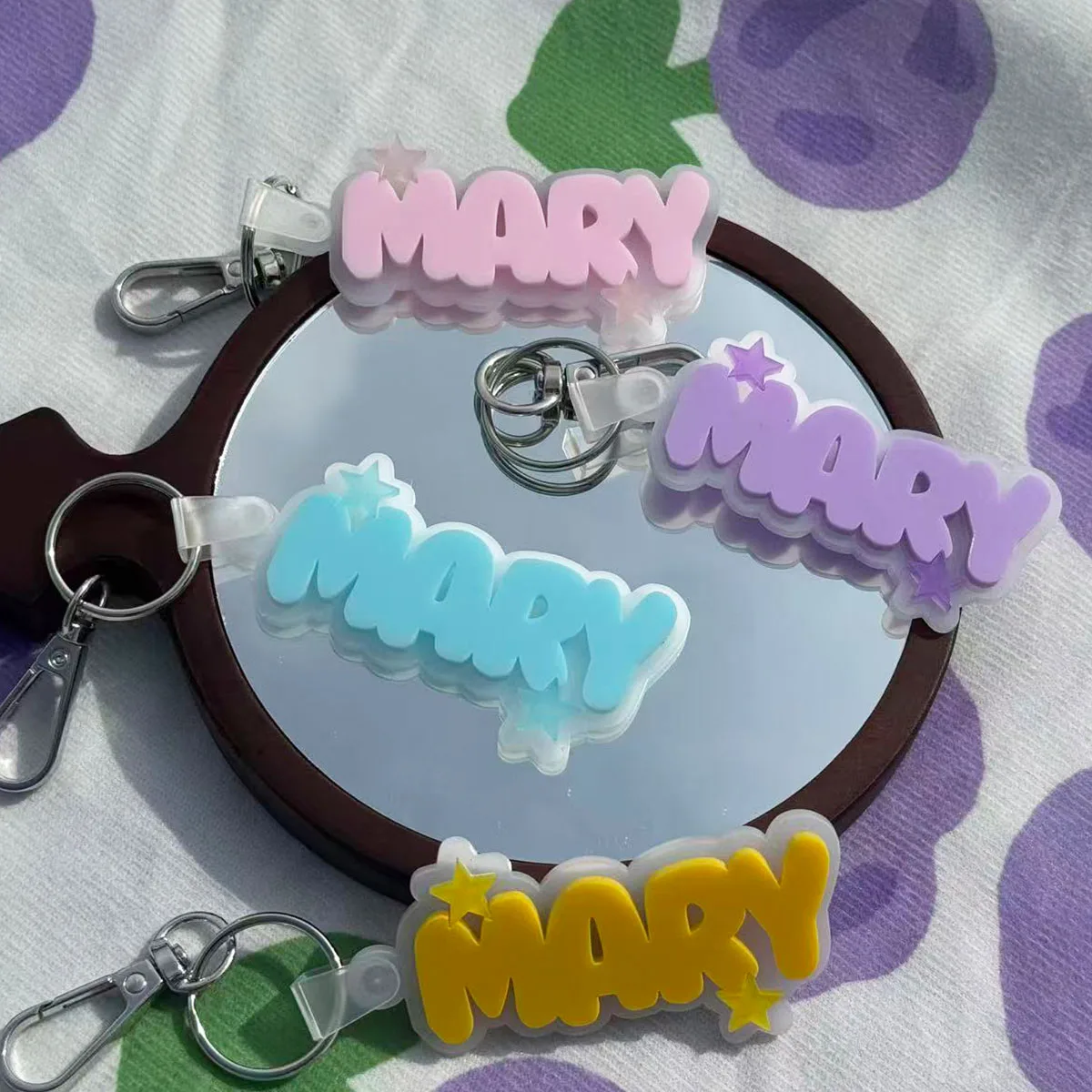 

Personalized Letters With Star On Acrylic Keychain Backpack Bento Box Decorations Custom Name Accessories Gift for Men and Women