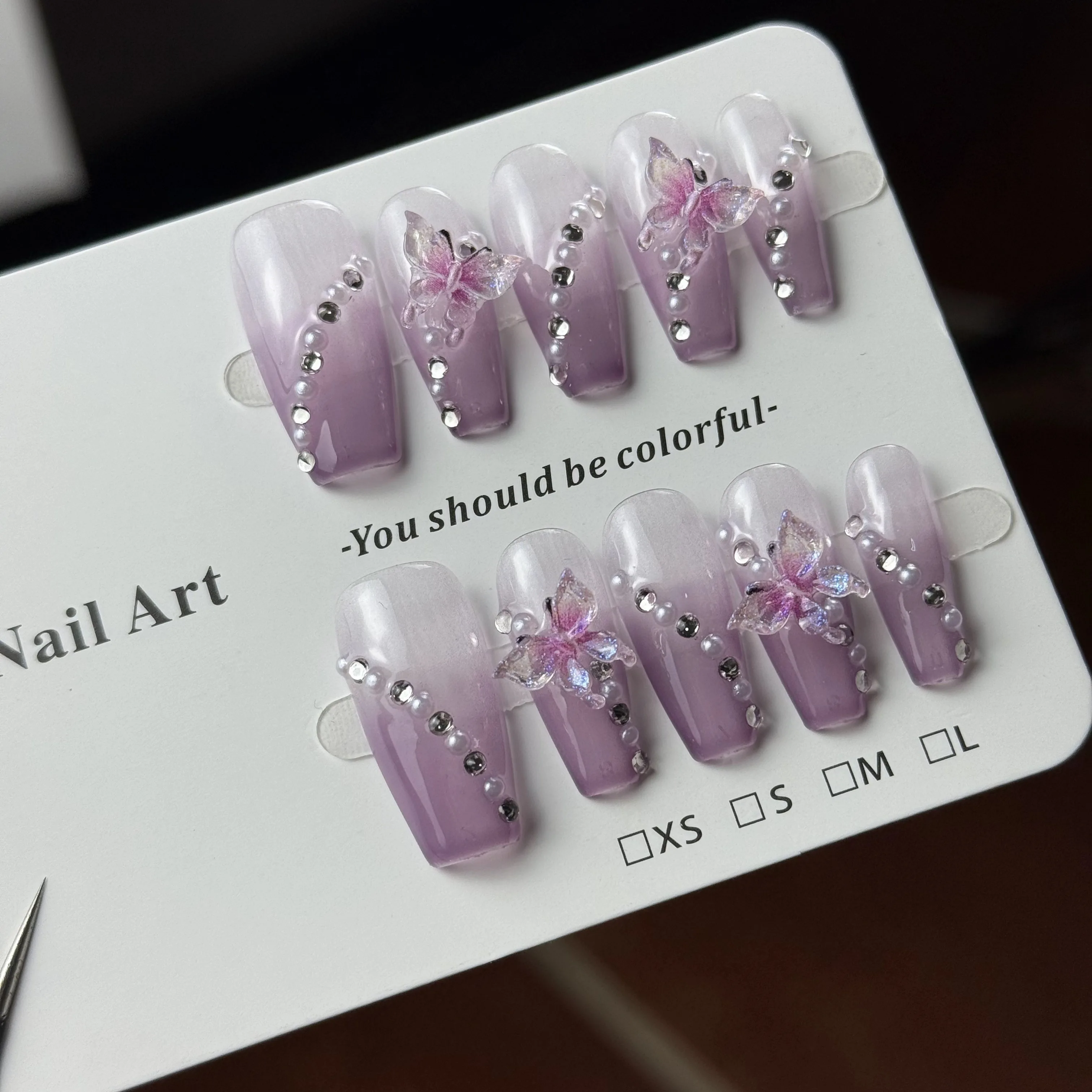 10 قطع من الفراشة الراقية النقية والأنيقة والأرجوانية ثلاثية الأبعاد، وعين القط المتدرجة، والماس الصغير المتلألئ المصنوع يدويًا