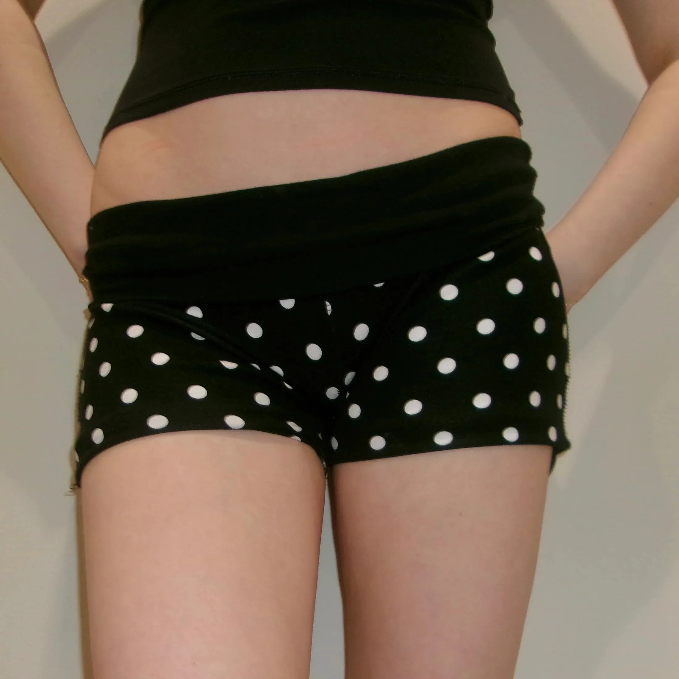 Nuovi pantaloncini a pois Abbigliamento casual estivo Pantaloncini da donna traspiranti in poliestere 100% con elastico in vita SML