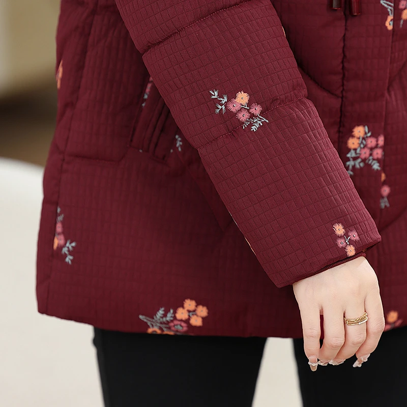 Chaqueta de algodón bordada con flores pequeñas, abrigo de algodón cálido con cuello levantado de invierno de alta calidad, Tops de talla grande, ropa gruesa y cálida 2026