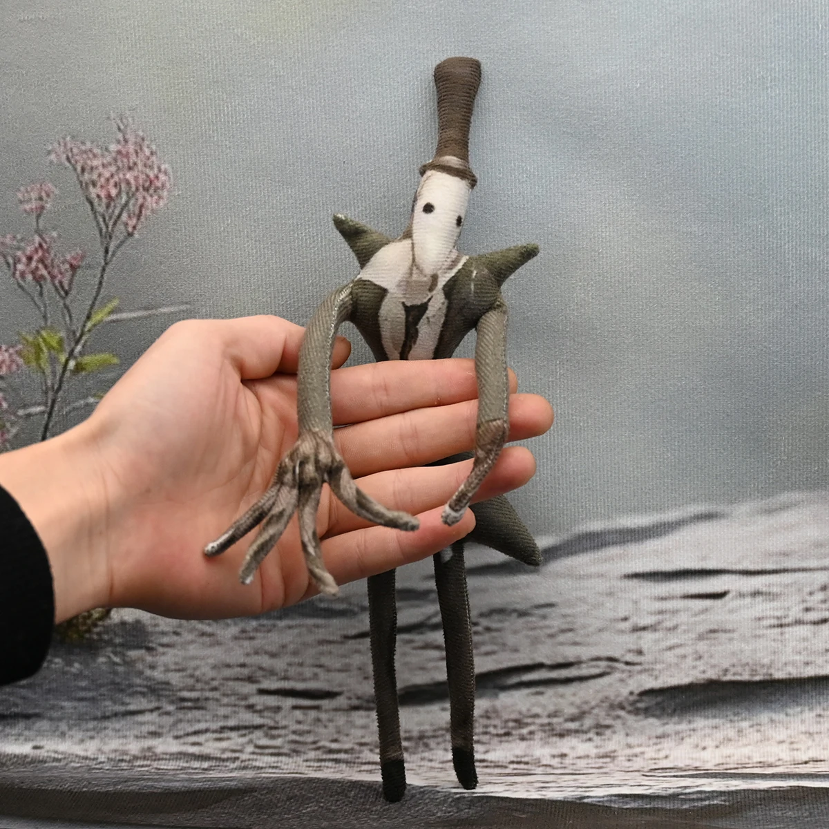 

Identity V Game Cosplay Jack the Ripper Artist Twistable Shape Abstract Doll 20cm Stuffed Toy Anime Body for Birthday Gift