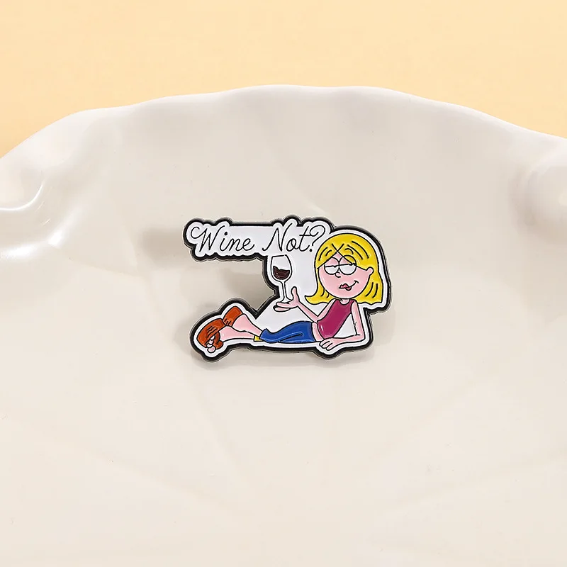 창의적인 여가용 레이디 브로치 핀 만화 와인 디자인 섹시한 여성 와인 잔을 든 에나멜 코사지 주얼리 라펠 핀 액세서리 선물