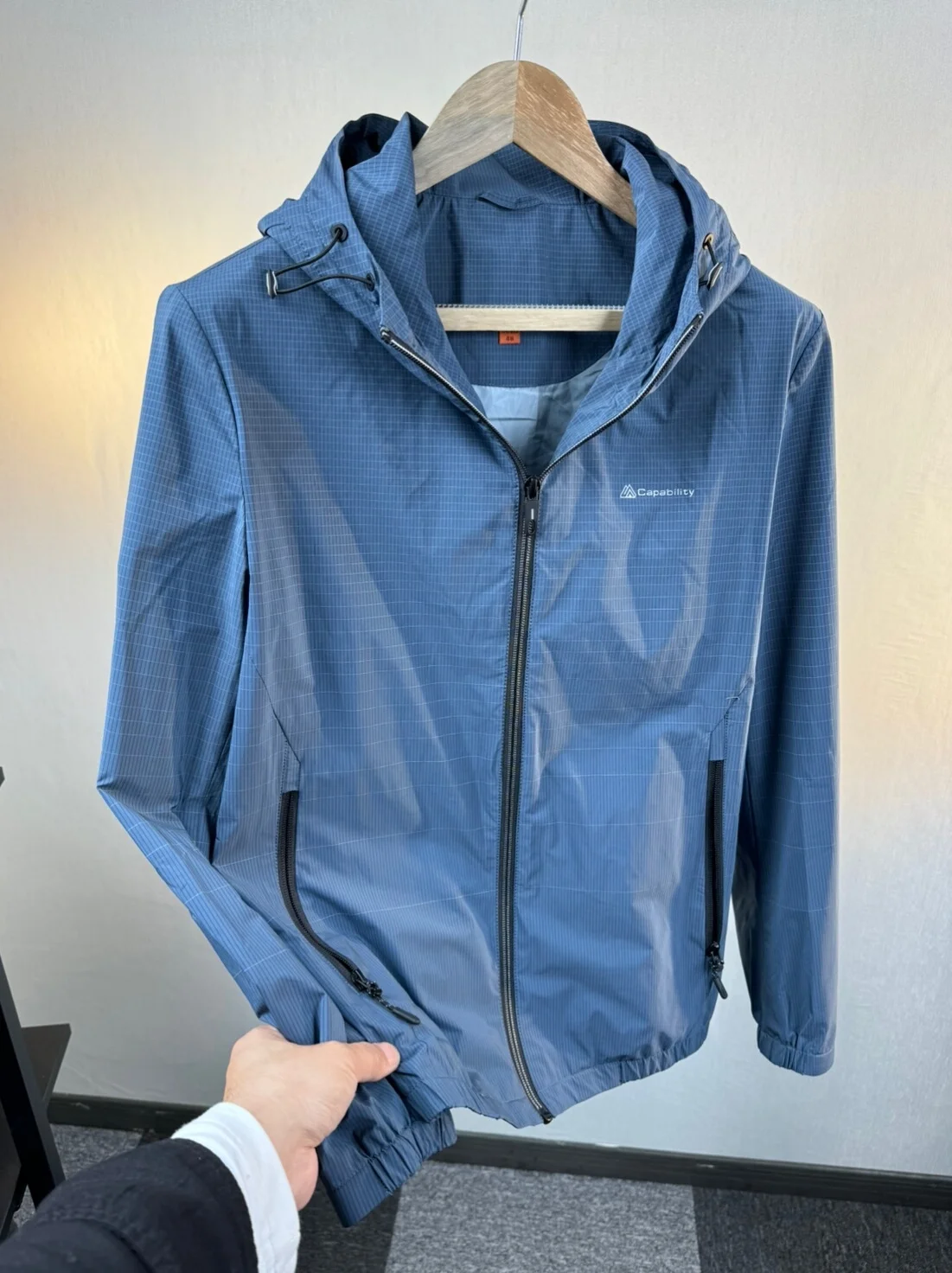 

Men's Spring Thin Breathable Busin Commuting Hooded Jaet Sports Casual Outerwear with Air Pillow Faionable Youth