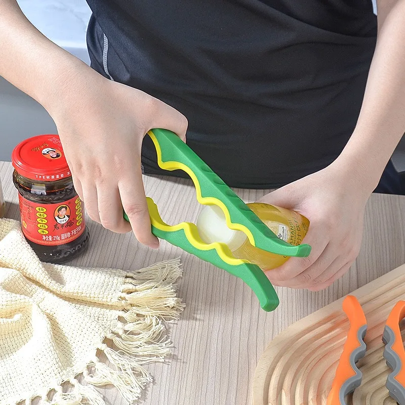 The latest model, non-slip and labor-saving can opener, kitchen, bottle cap screwdriver, multi-functional screwdriver and cap.
