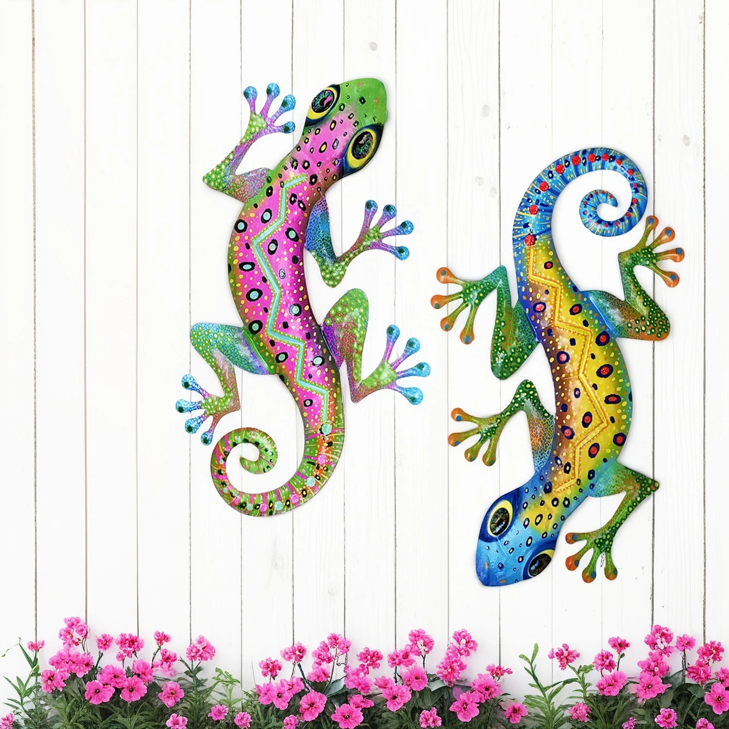 

Large Metal Gecko Wall Art Decor, 3D Iron Lizard Sculpture Hanging Ornament for Outdoor Garden, Patio, Porch - Mother's Day Gift