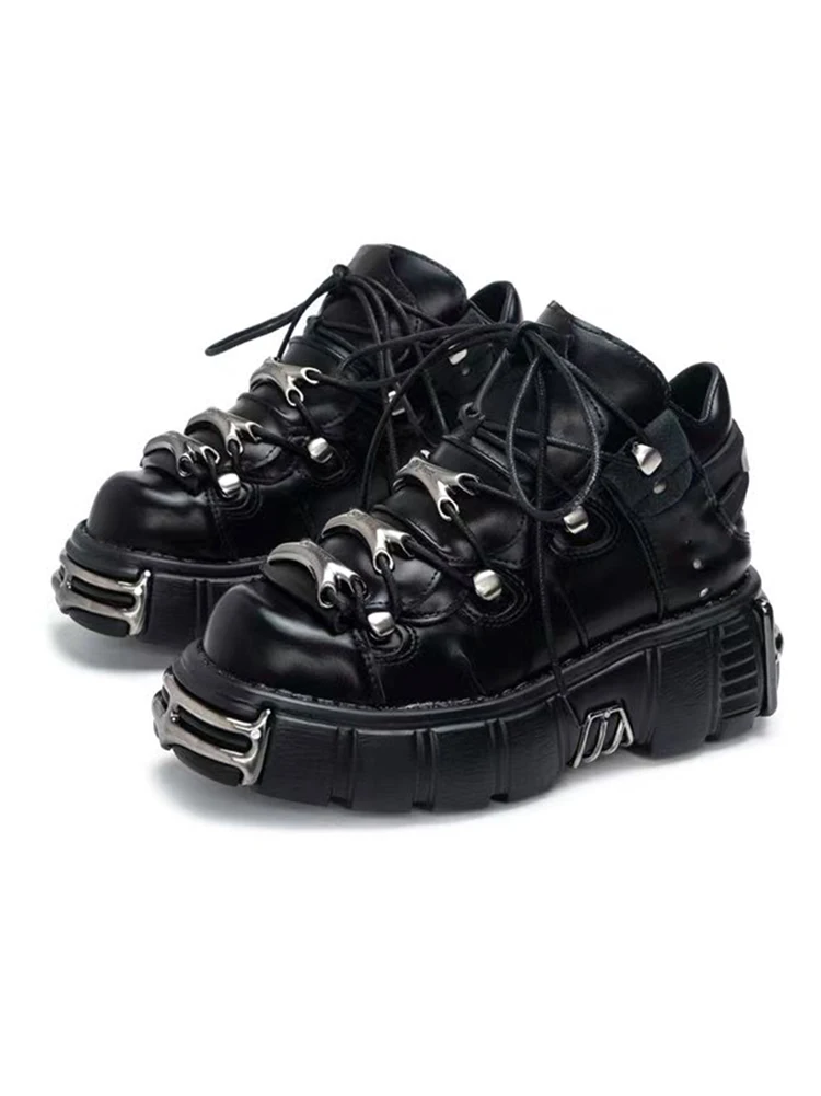 Marca AYUSTONG, zapatos de mujer de estilo Punk con cordones, altura del tacón de 6CM, zapatos de plataforma, botines góticos para mujer, zapatillas de deporte con decoración de Metal para mujer