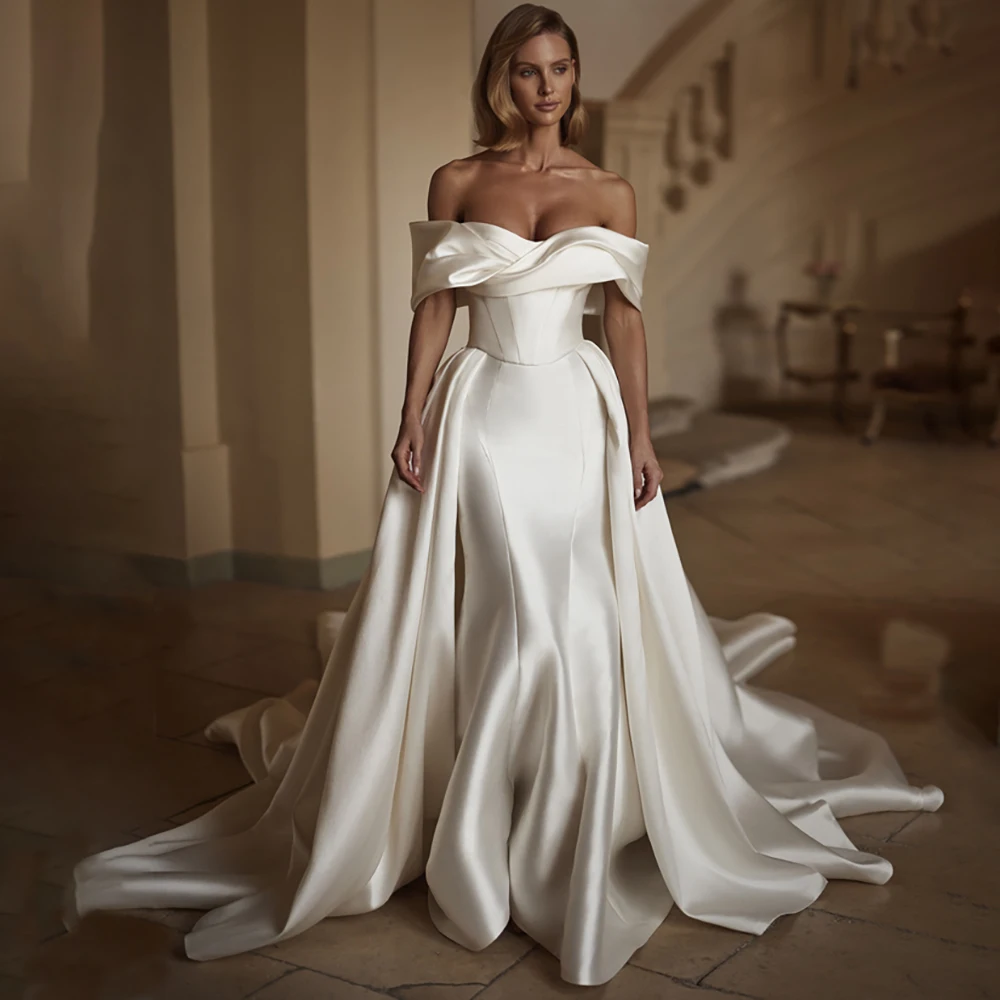Maßgeschneidertes Meerjungfrau-Hochzeitskleid aus Satin mit abnehmbarem Rock