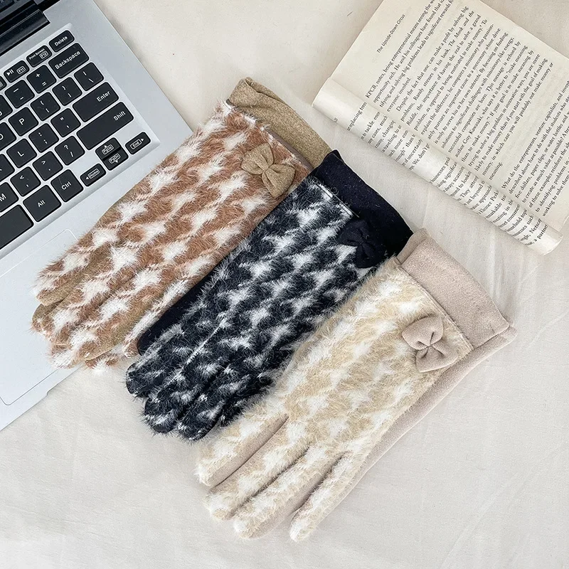 Winter Gloves with Cute Bow Pattern, Fashionable Windproof, Cold Proof, Warm and Plush Split Finger Gloves