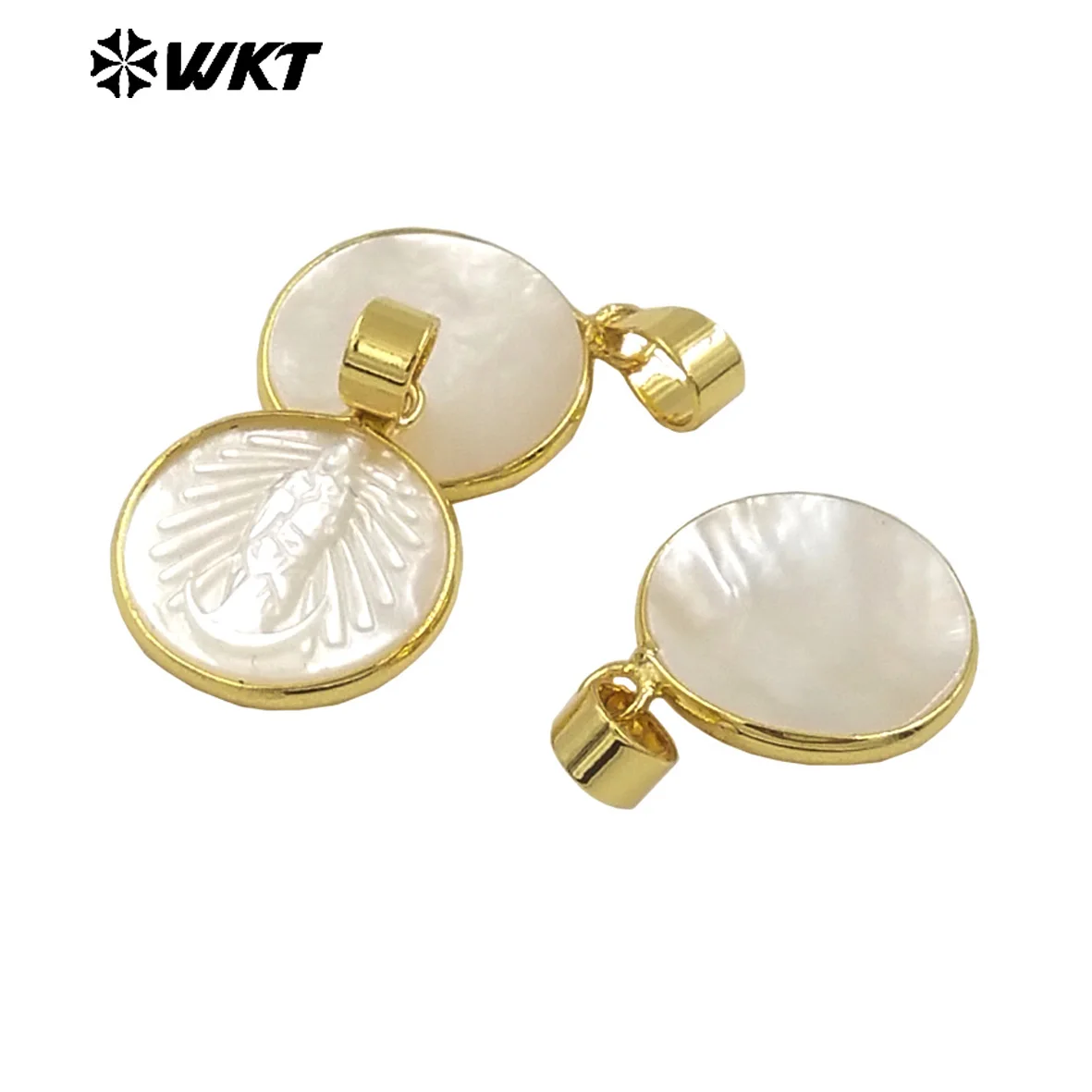 

WT-JP373 2024 Round Shaped Patterned Shell Pendant With 18k Gold Plated For Necklace And Earring DIY