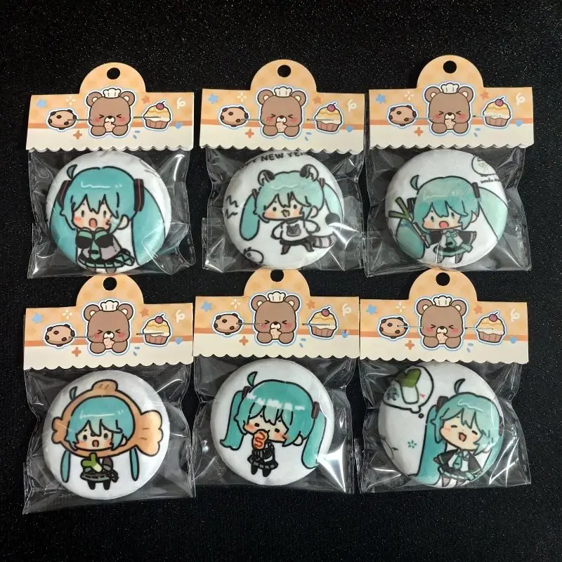 

Значок Hatsune Miku -Project DIVA- в стиле аниме, Q-версия, креативный дизайн, модный аксессуар для школьной сумки