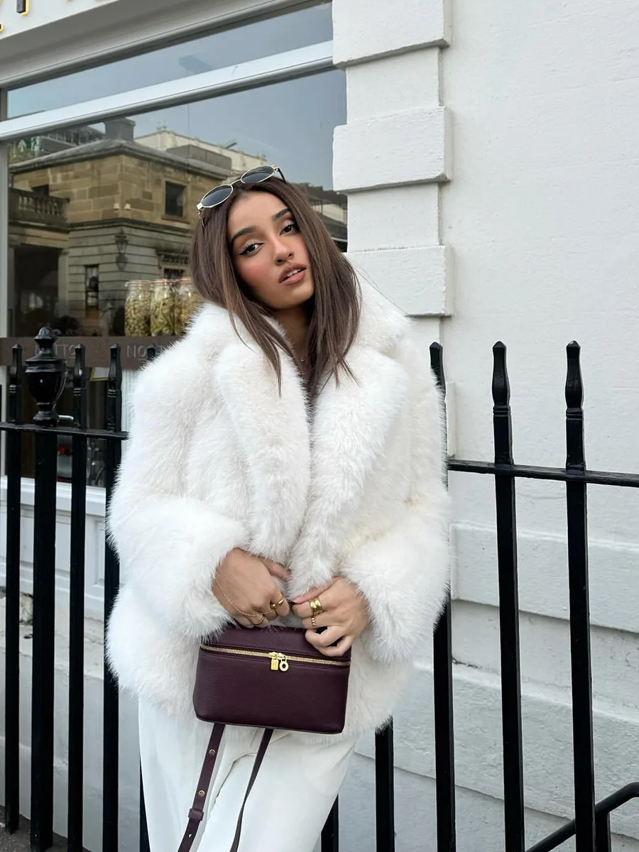 HDHOHR 2026 Winter Elegant Luxury Chic Thick Warm Soft Faux Fox Fur Coat Women Long Sleeves High Quality Fluffy Jacket Ladies