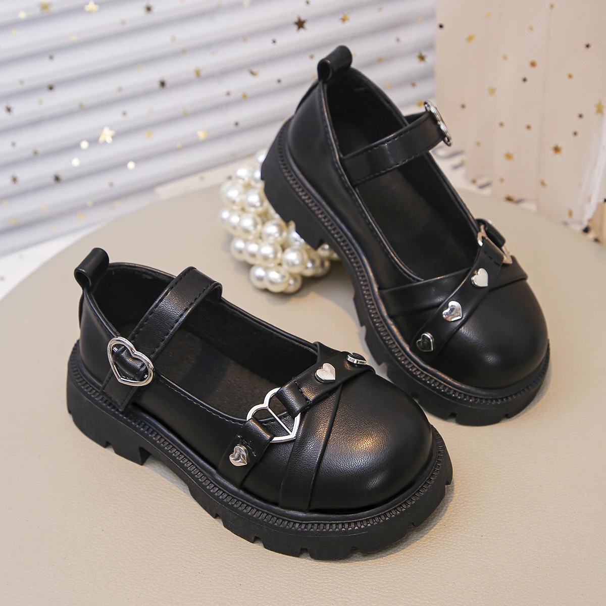 Heart-Shaped Buckle Flat Princess-Style School-Style Everyday Cute Children's Loafers for All Seasons