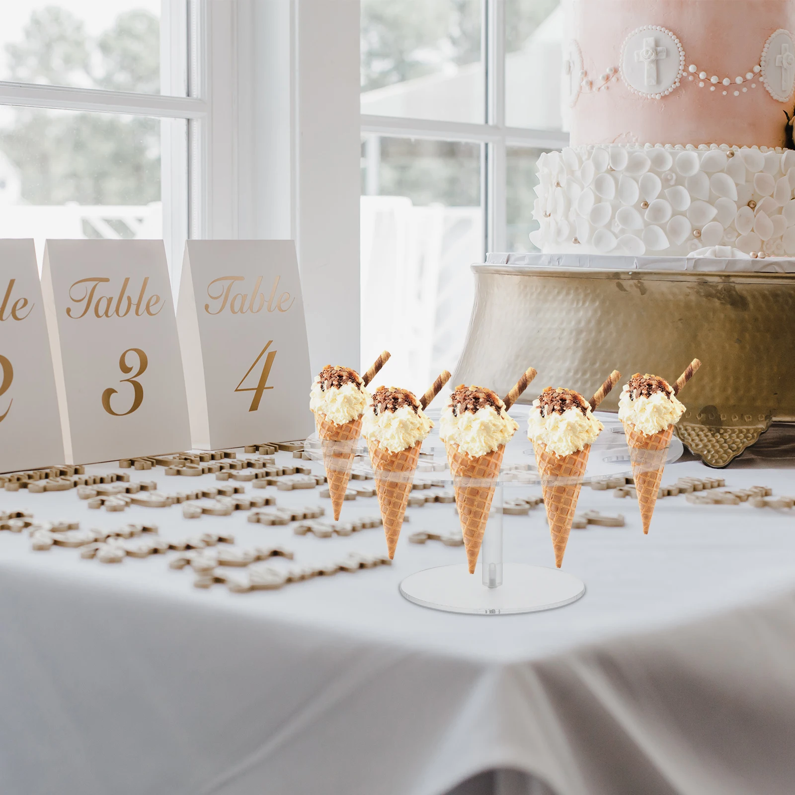 

1 шт. подставка для мороженого, прозрачная акриловая подставка с 16 отверстиями для вечеринки, десертный конус, держатель для закусок