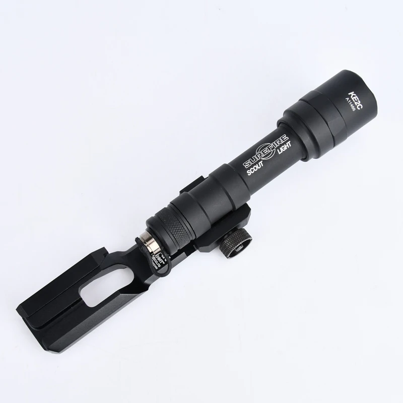 Surefir-linterna táctica M600 M600U para arma de explorador, potente luz LED de caza con interruptor de función, compatible con Base M-LOK KeyMod