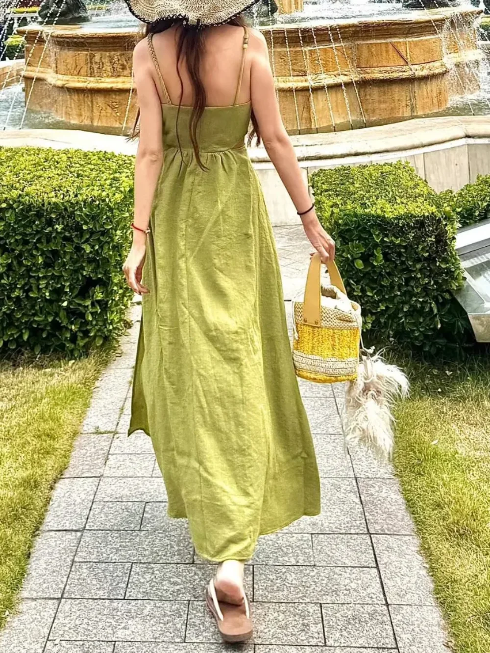 Vestido de mujer 2025, novedad de verano, estilo de vacaciones con tirantes verdes, falda larga hueca, fiesta de vacaciones, personalidad de moda sexy