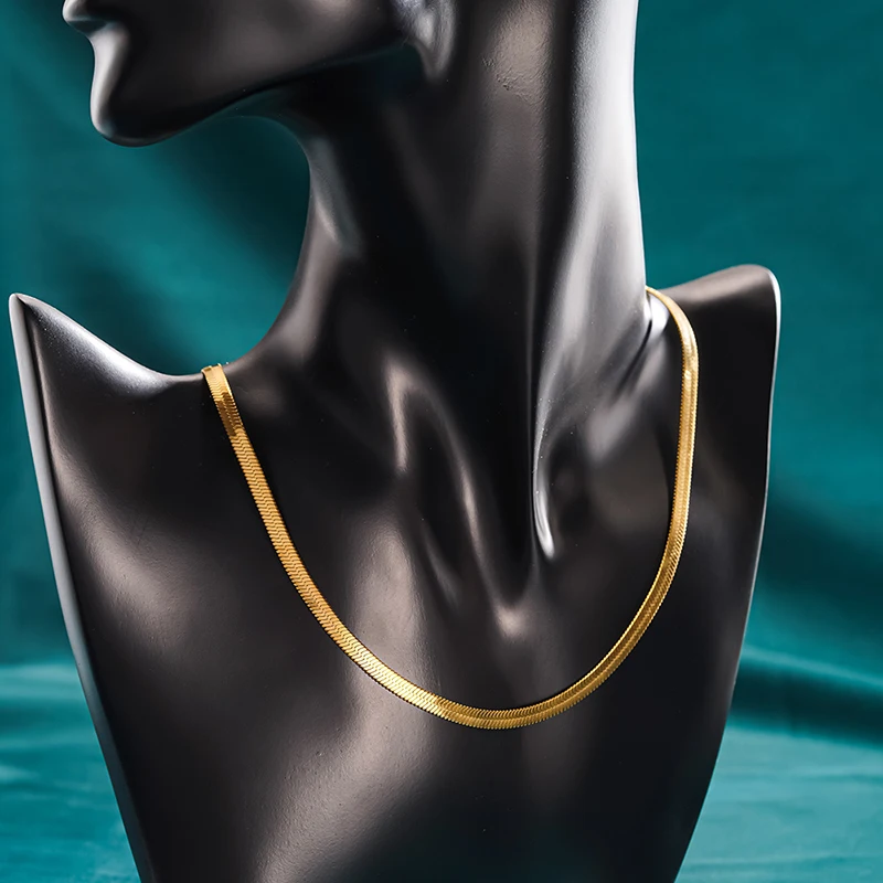 Huitan Modern Snake Stainless Steel Pendant Necklace for Women Elegant Party Fashion Versatile Daily Minialist Stackable Jewelry