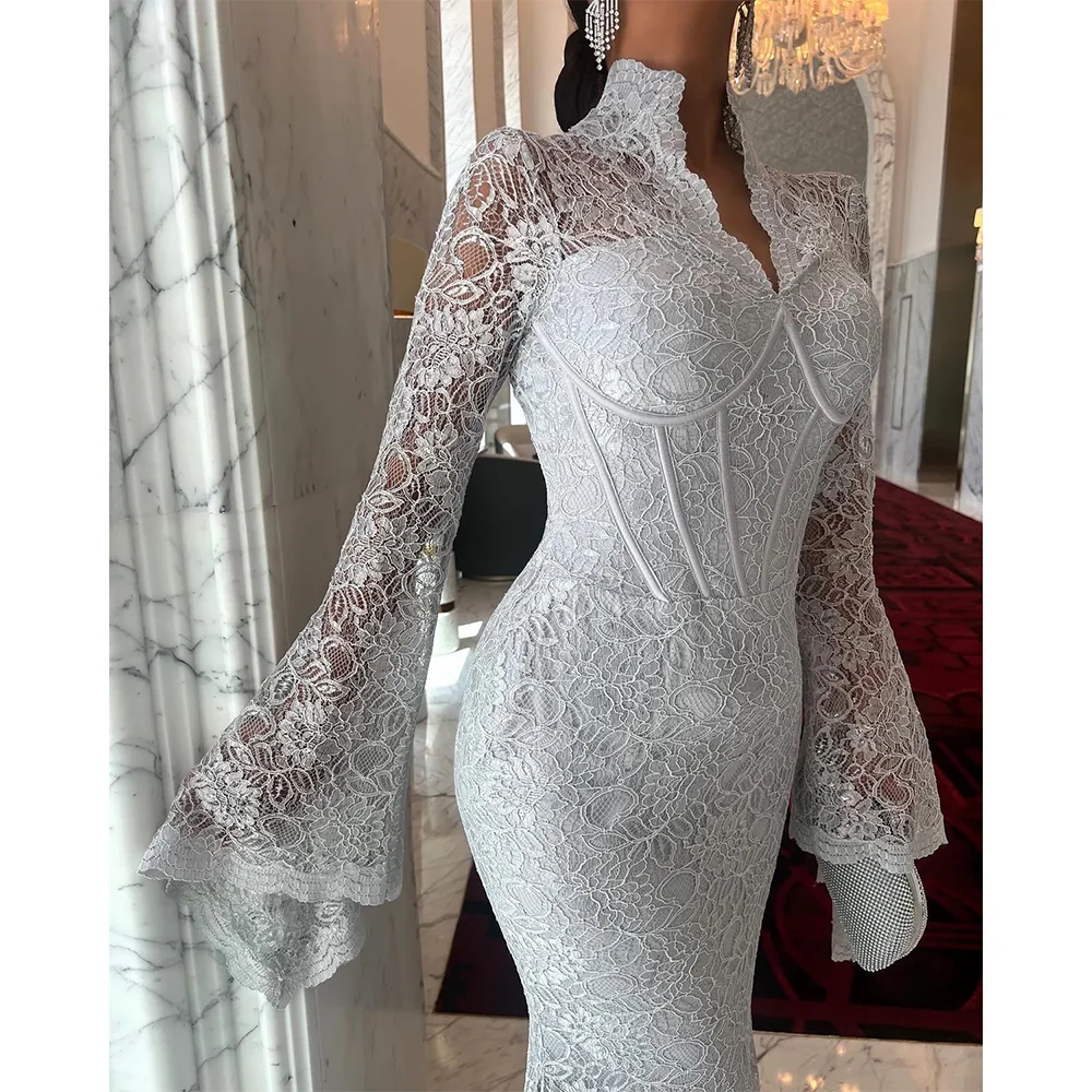 فستان حفلة موسيقية أنيق من الدانتيل الأبيض مخصص برقبة على شكل حرف V وأكمام طويلة فساتين سهرة حورية البحر بطول الأرض فستان حفلة دبي العربية
